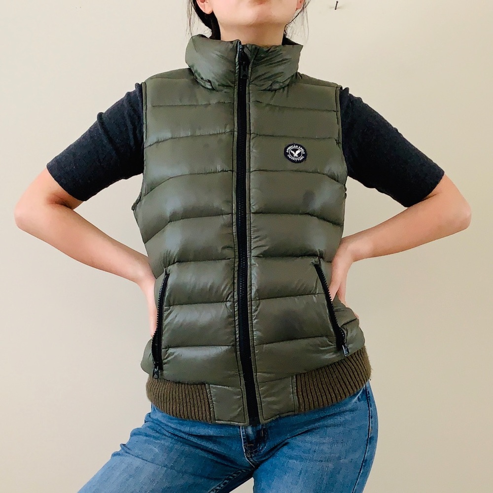 American Eagle Down Puffer Vest